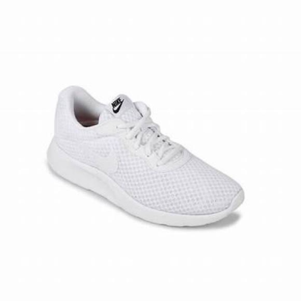 Nike Tanjun Sneaker